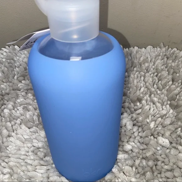 BNWT 2022 RARE NEVER RELEASED Big 32oz bkr “LEO” - Picture 1 of 5